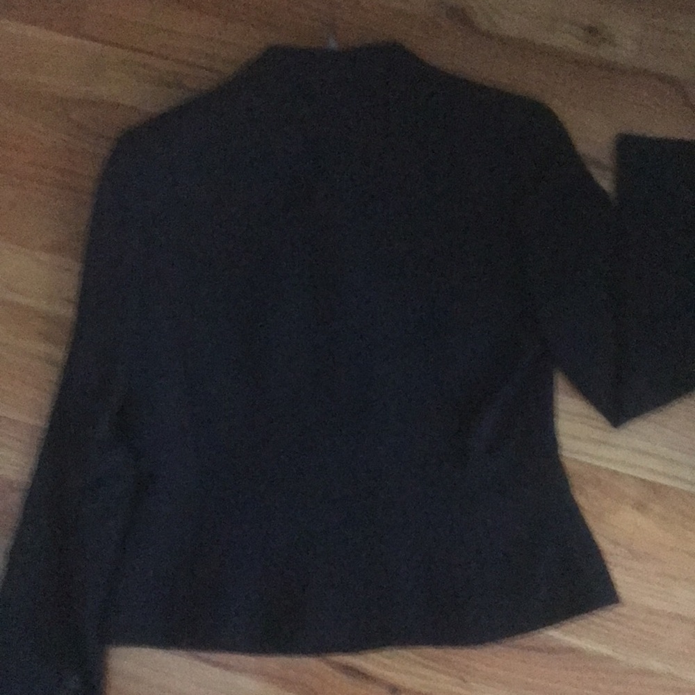 Black blazer princess style used - Picture 3 of 9